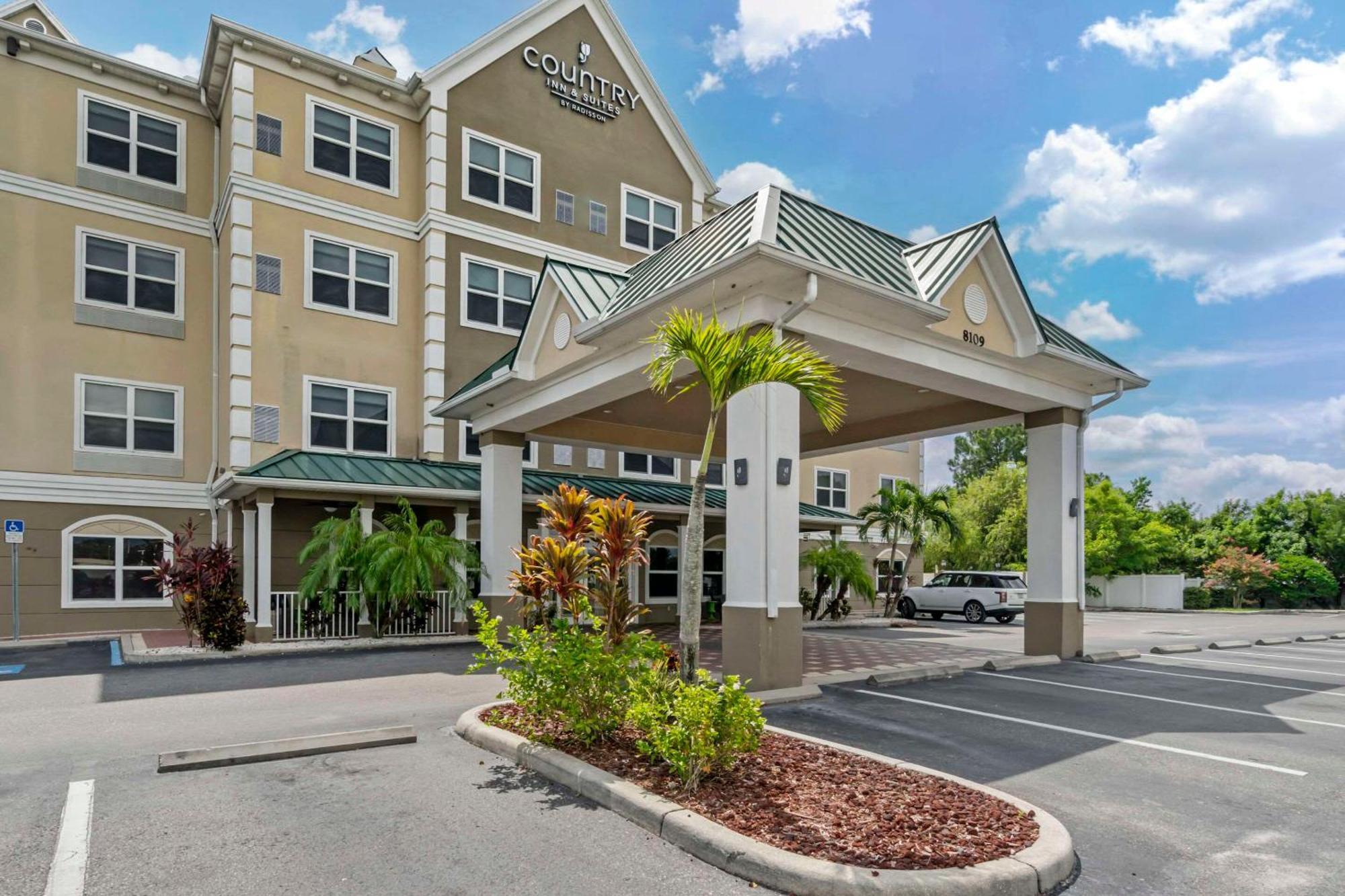 Country Inn & Suites By Radisson, Tampa Airport North, Fl Екстериор снимка